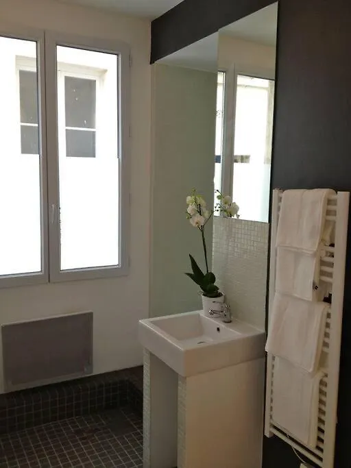 Apartment Paris Les Halles France